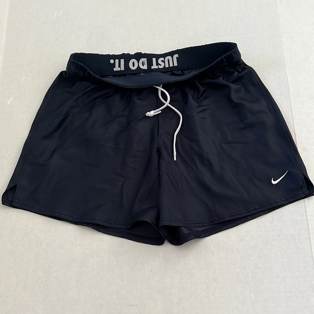 Nike dark blue light shorts woman medium